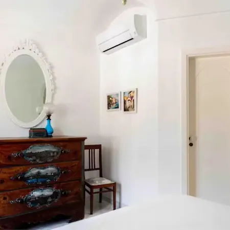 Boutique Capri